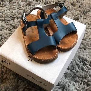 Freshly picked Sandal size 6